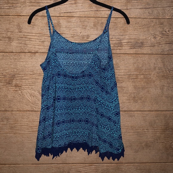 sold! Mossimo Supply Co. Tank Top - Picture 4 of 5